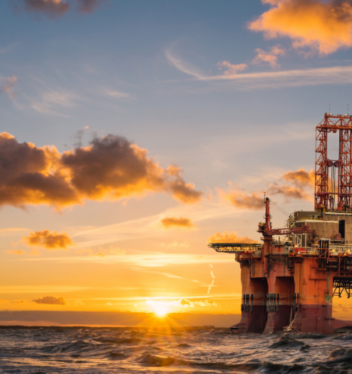 Energy image option 3 oil rig